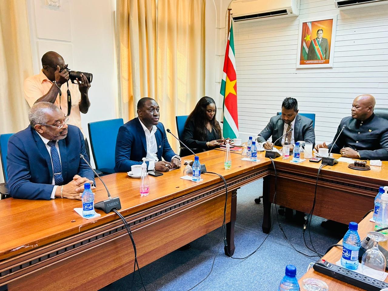 Monsieur Félix Dada et ses homologues ont pris part à la planification du Congrès des maires du plateau des Guyanes au Surinam.